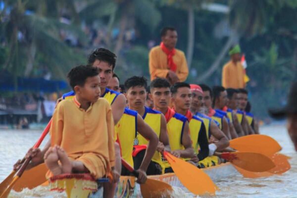 Pacu Jalur Masuk Festival Unggulan 2025, Menpar Janjikan Dukungan Promosi dan Fasilitas